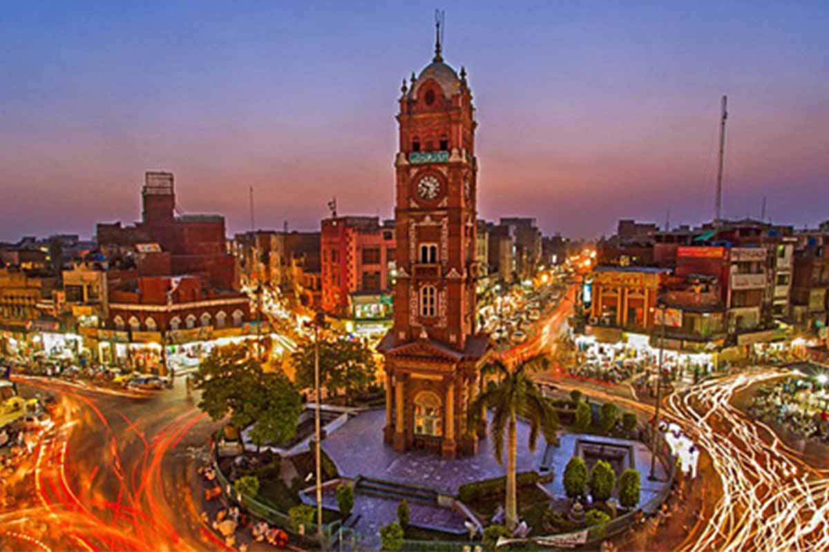 How the Top Architects in Faisalabad Redefine Urban Living